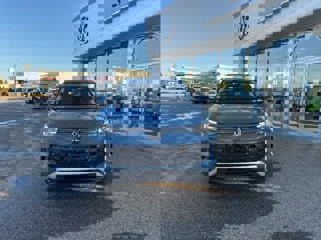 New 2026 Volkswagen Tiguan SE image 3