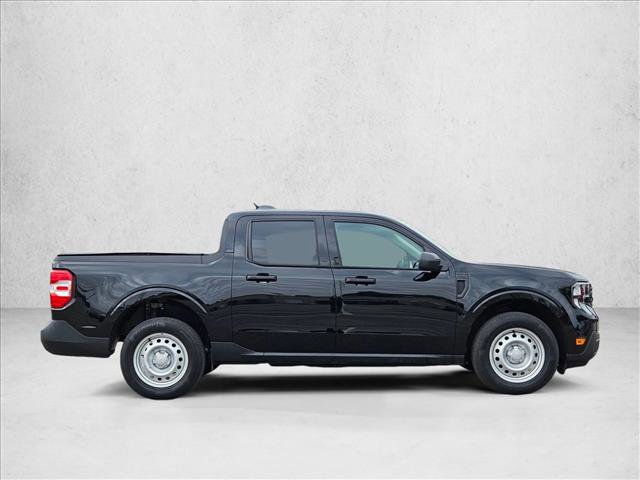 Used 2025 Ford Maverick XL image 4