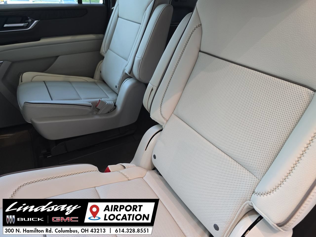 New 2026 GMC Yukon XL Denali w/ Denali Reserve Package AWD/4WD image 18