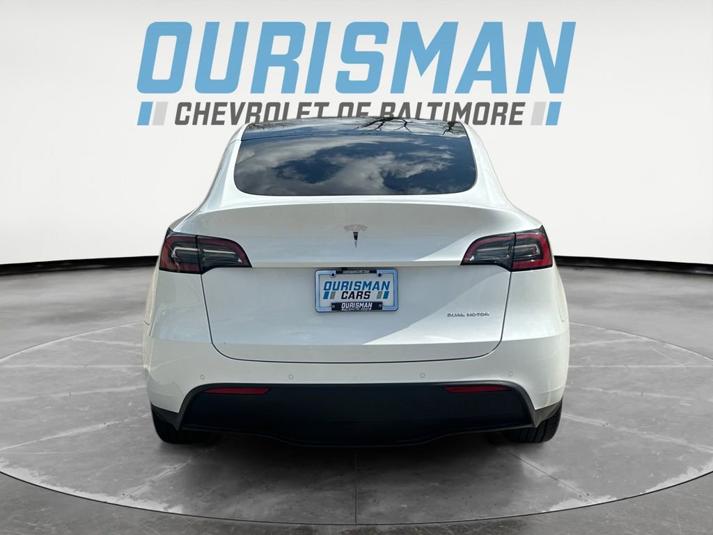 Used 2022 Tesla Model Y Long Range image 5
