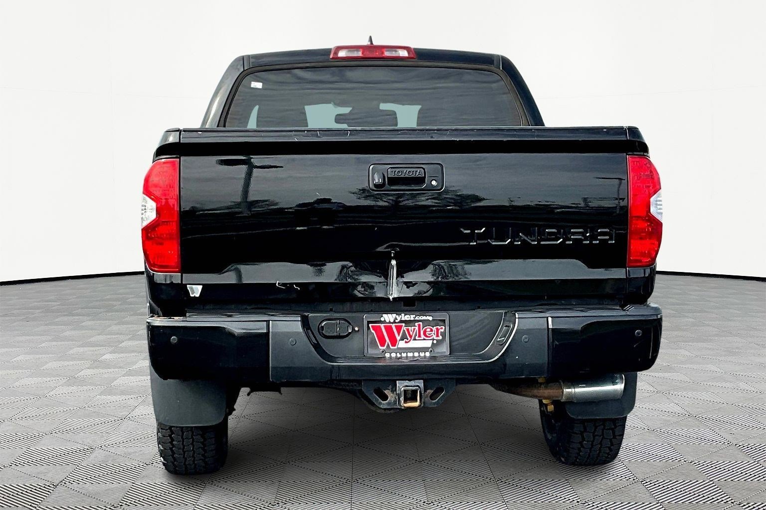 Used 2021 Toyota Tundra Limited w/ Limited Premium Package image 5