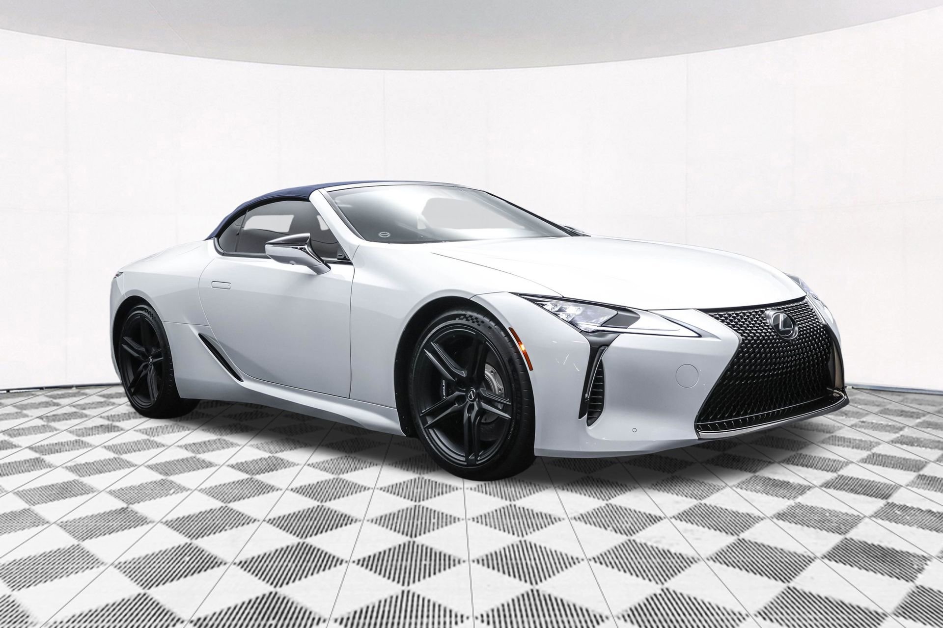 Used 2024 Lexus LC 500 Convertible image 45