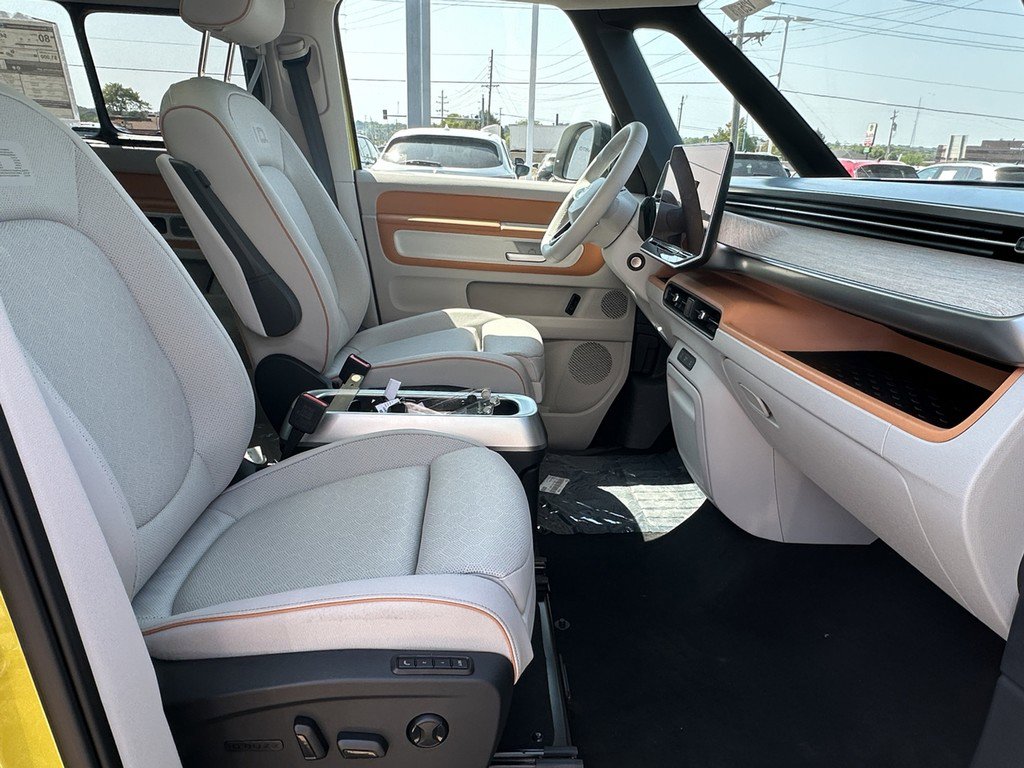 New 2025 Volkswagen ID. Buzz Pro S Plus image 15