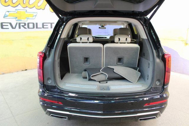 Used 2021 Cadillac XT6 Premium Luxury image 14