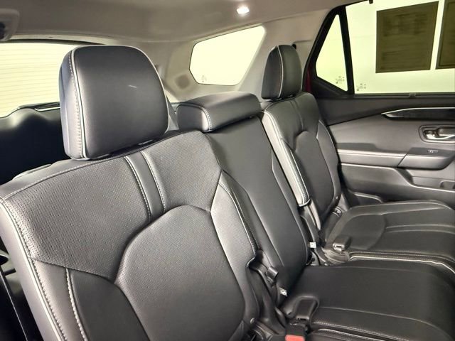 Used 2024 Honda Pilot Elite image 49