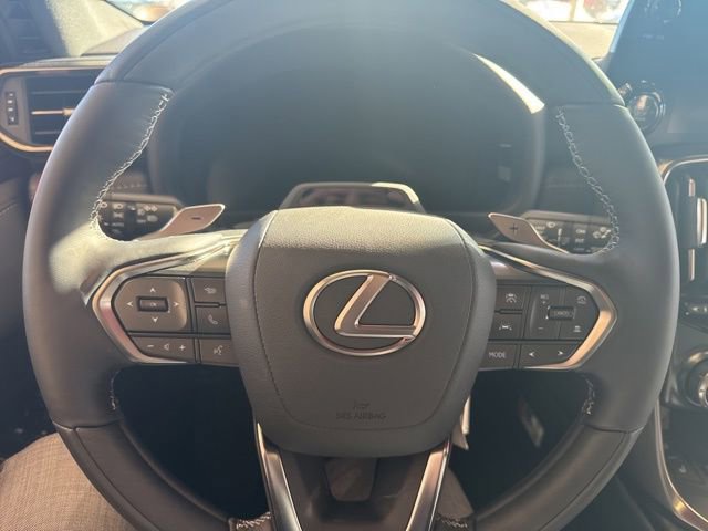 New 2025 Lexus LX 600 4WD w/ Luxury Package image 16