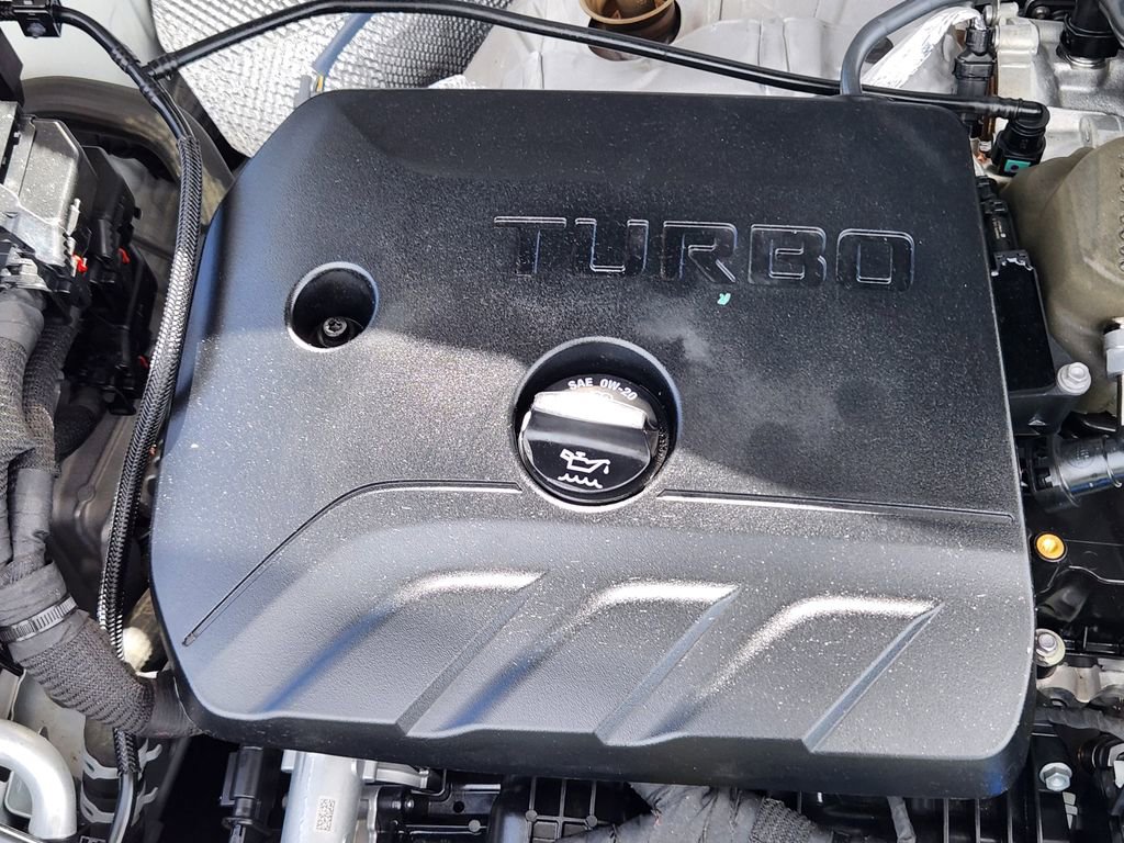 Used 2023 Chevrolet TrailBlazer LT AWD/4WD image 16