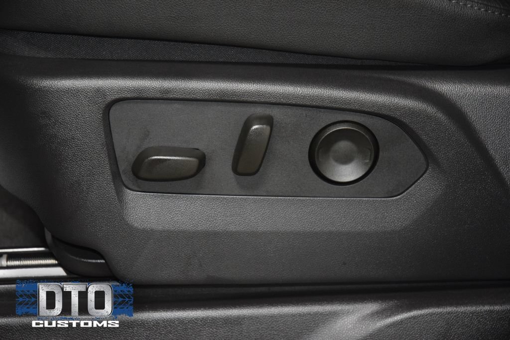 Used 2025 Chevrolet Silverado 1500 ZR2 w/ Technology Package AWD/4WD image 47