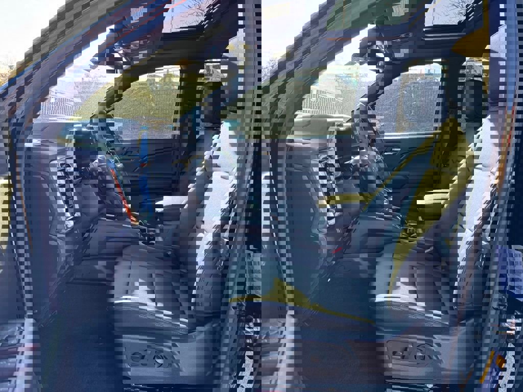 New 2026 GMC Canyon Elevation w/ Convenience Package image 22