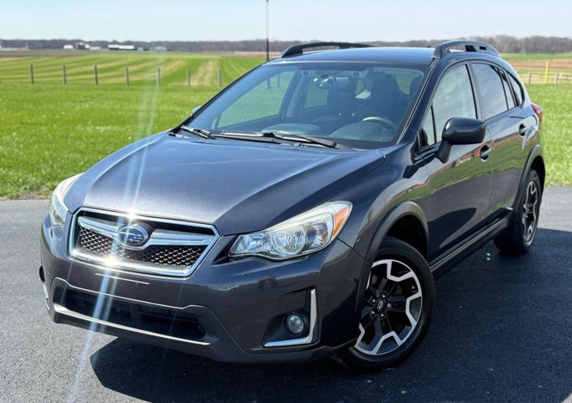 Used 2017 Subaru Crosstrek 2.0i Premium AWD/4WD image 1