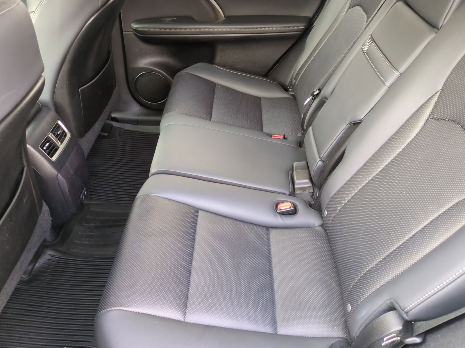 Used 2022 Lexus RX 450h AWD w/ Premium Package image 25