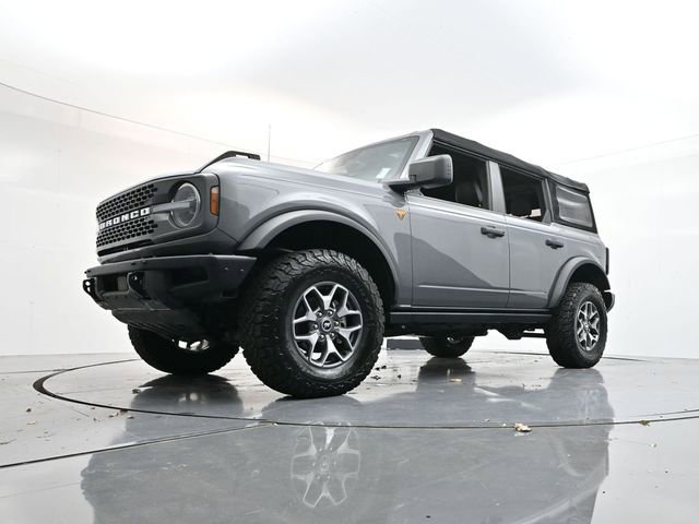 Used 2024 Ford Bronco Badlands image 29