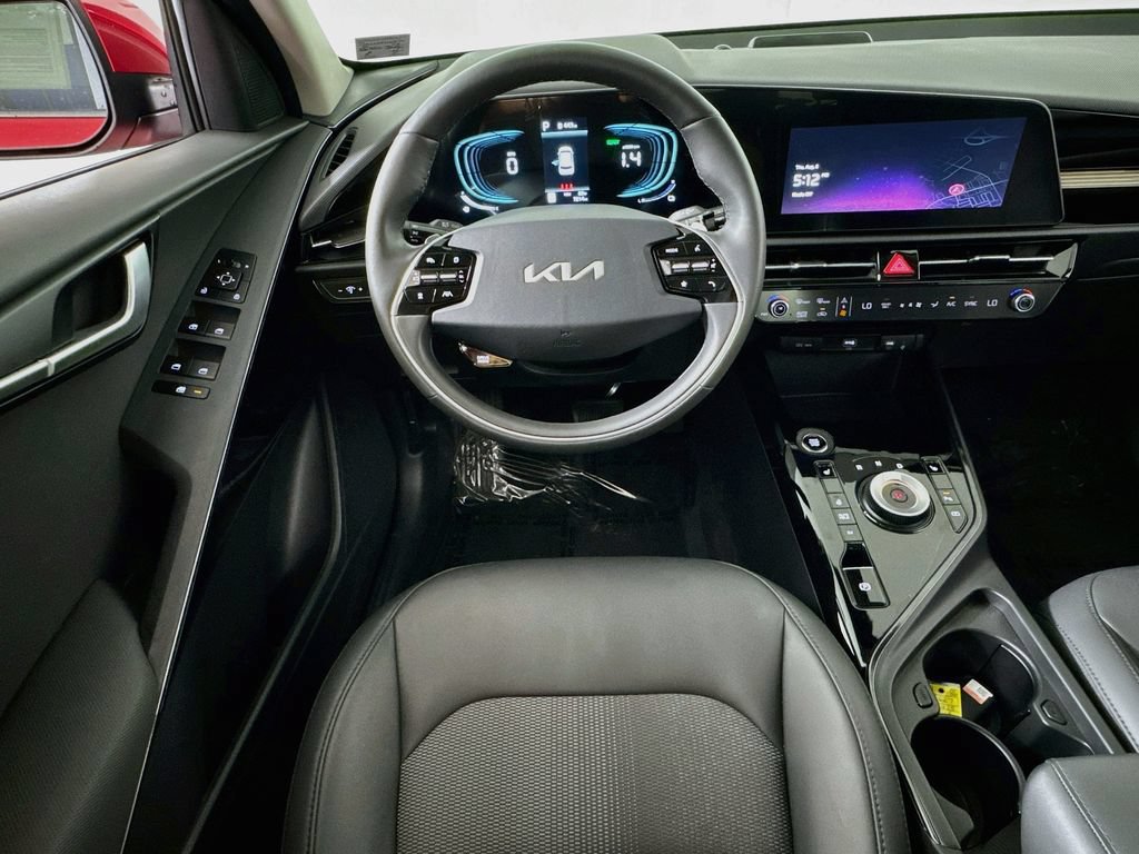 Used 2025 Kia Niro EX w/ EX Cold Weather Package FWD image 22