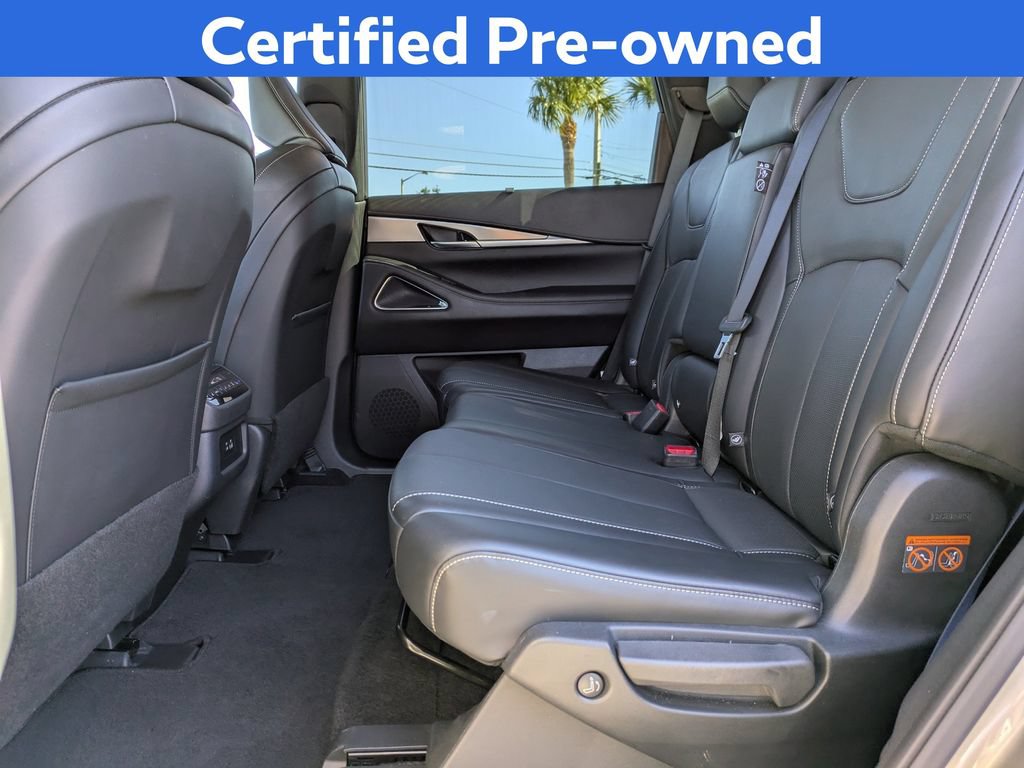 Certified 2025 INFINITI QX60 Luxe FWD image 16