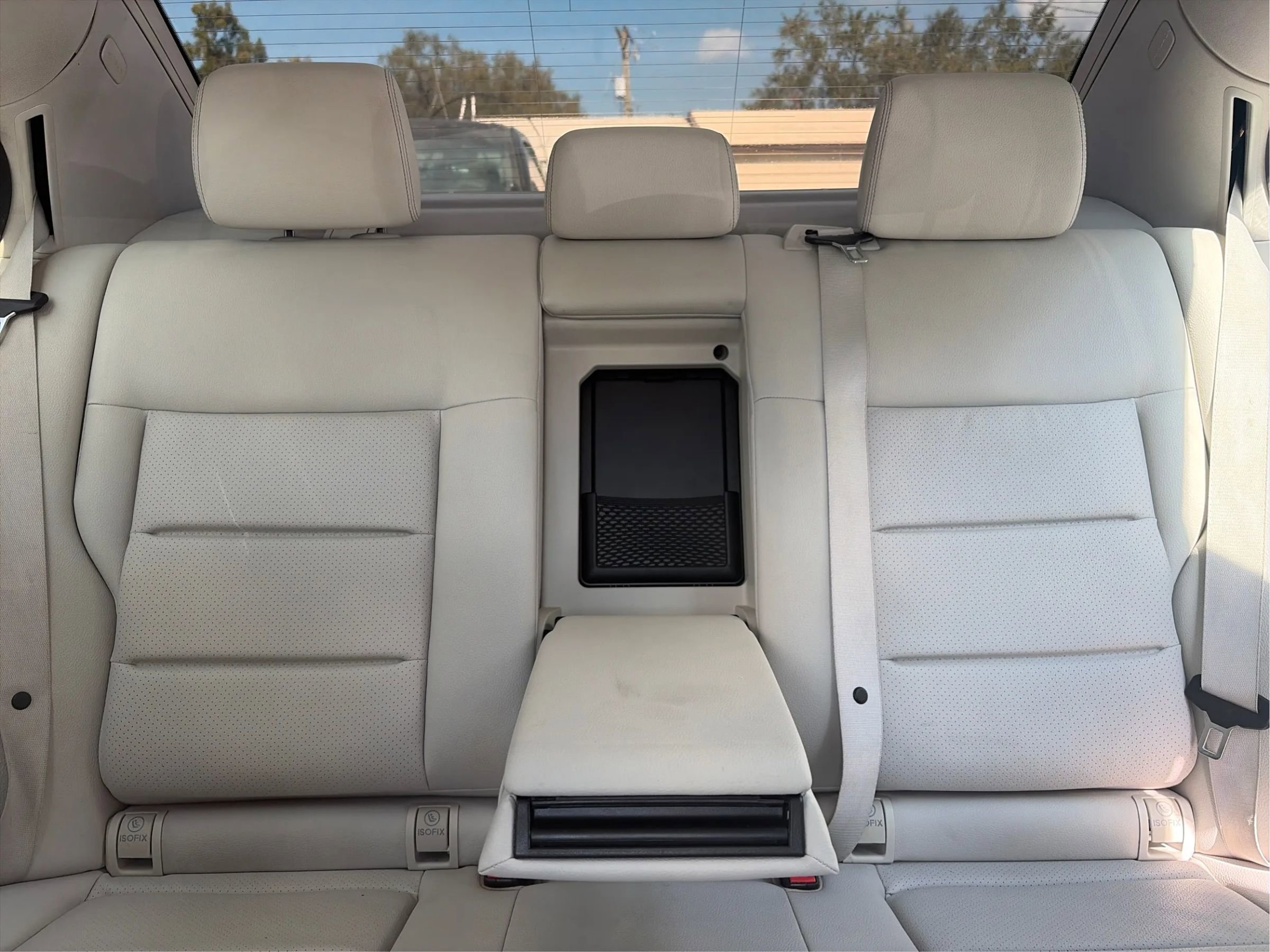 Used 2016 Mercedes-Benz E 250 Sedan image 16