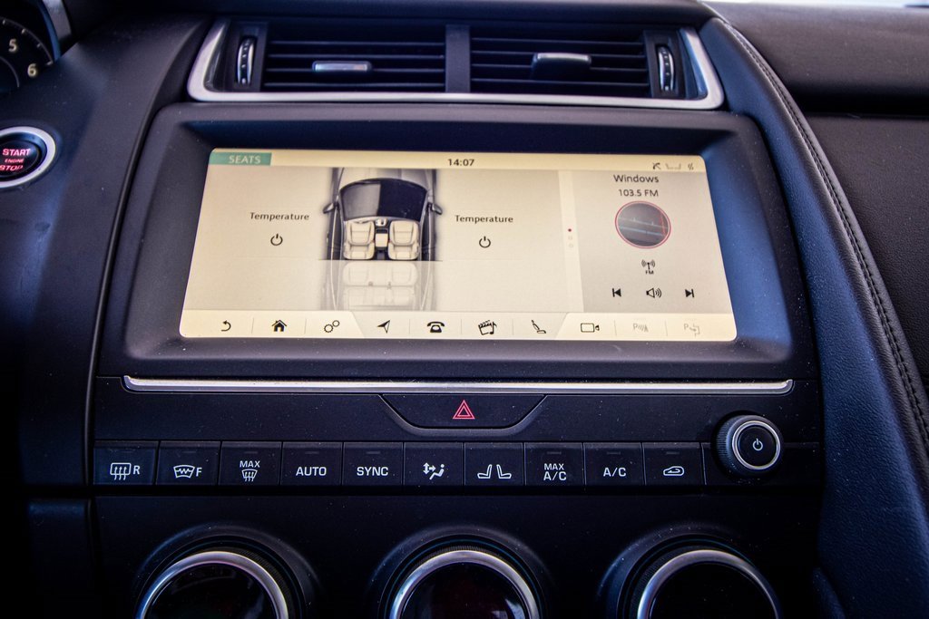 Used 2018 Jaguar E-PACE SE image 6