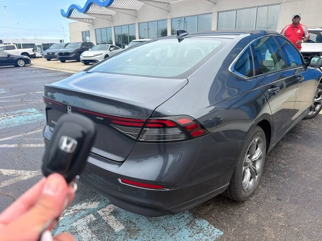 Used 2024 Honda Accord EX image 3