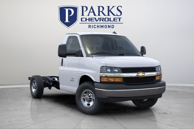 New 2025 Chevrolet Express 3500 w/ Power Convenience Package RWD video 1