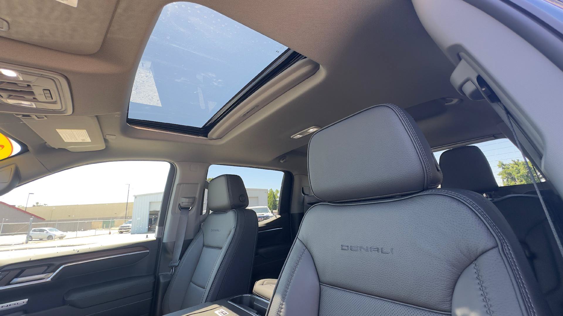 New 2026 GMC Sierra 1500 Denali AWD/4WD image 17