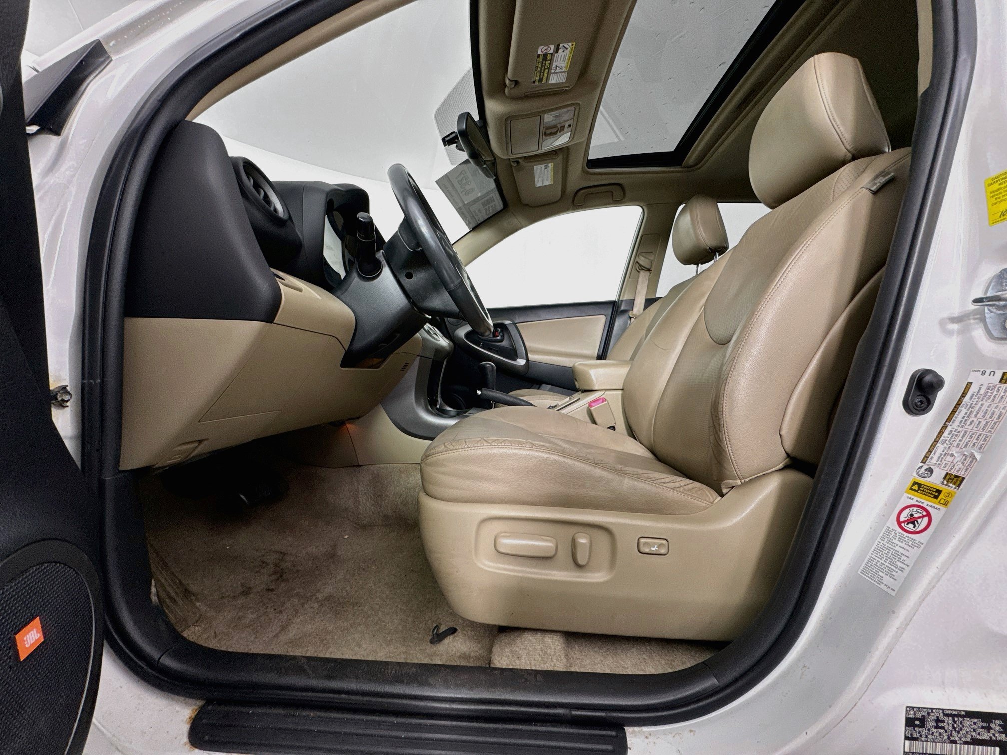 Used 2010 Toyota RAV4 Limited FWD image 21