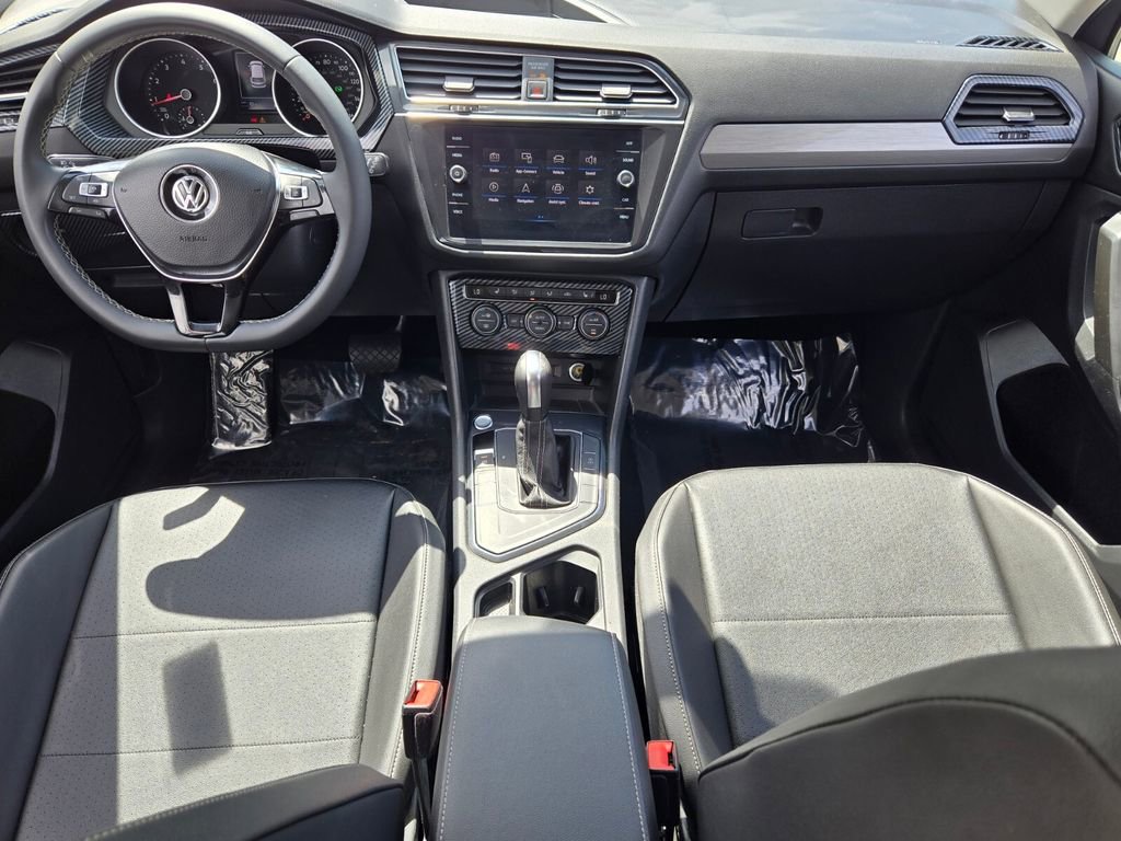 Certified 2021 Volkswagen Tiguan SE FWD image 13