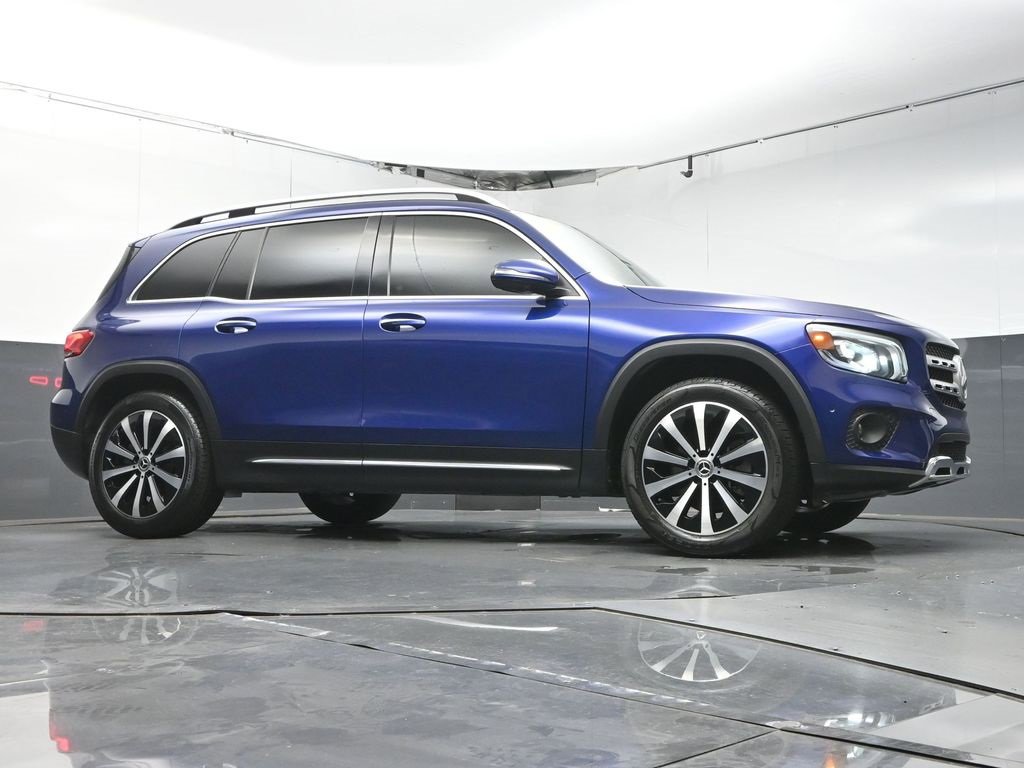Used 2021 Mercedes-Benz GLB 250 w/ Premium Package image 34