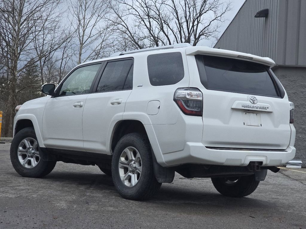 Used 2014 Toyota 4Runner SR5 Premium image 11