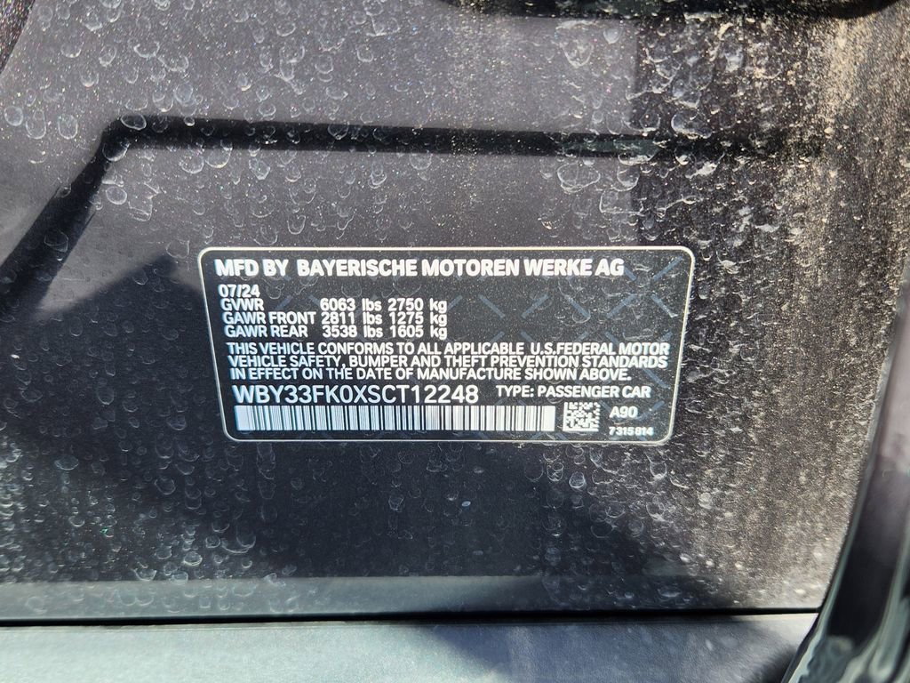 Used 2025 BMW i5 eDrive40i w/ Premium Package RWD image 52