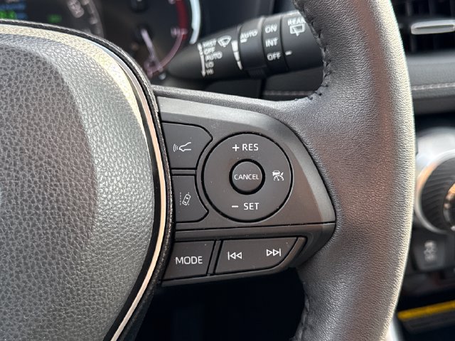 Used 2021 Toyota RAV4 Limited AWD/4WD image 37