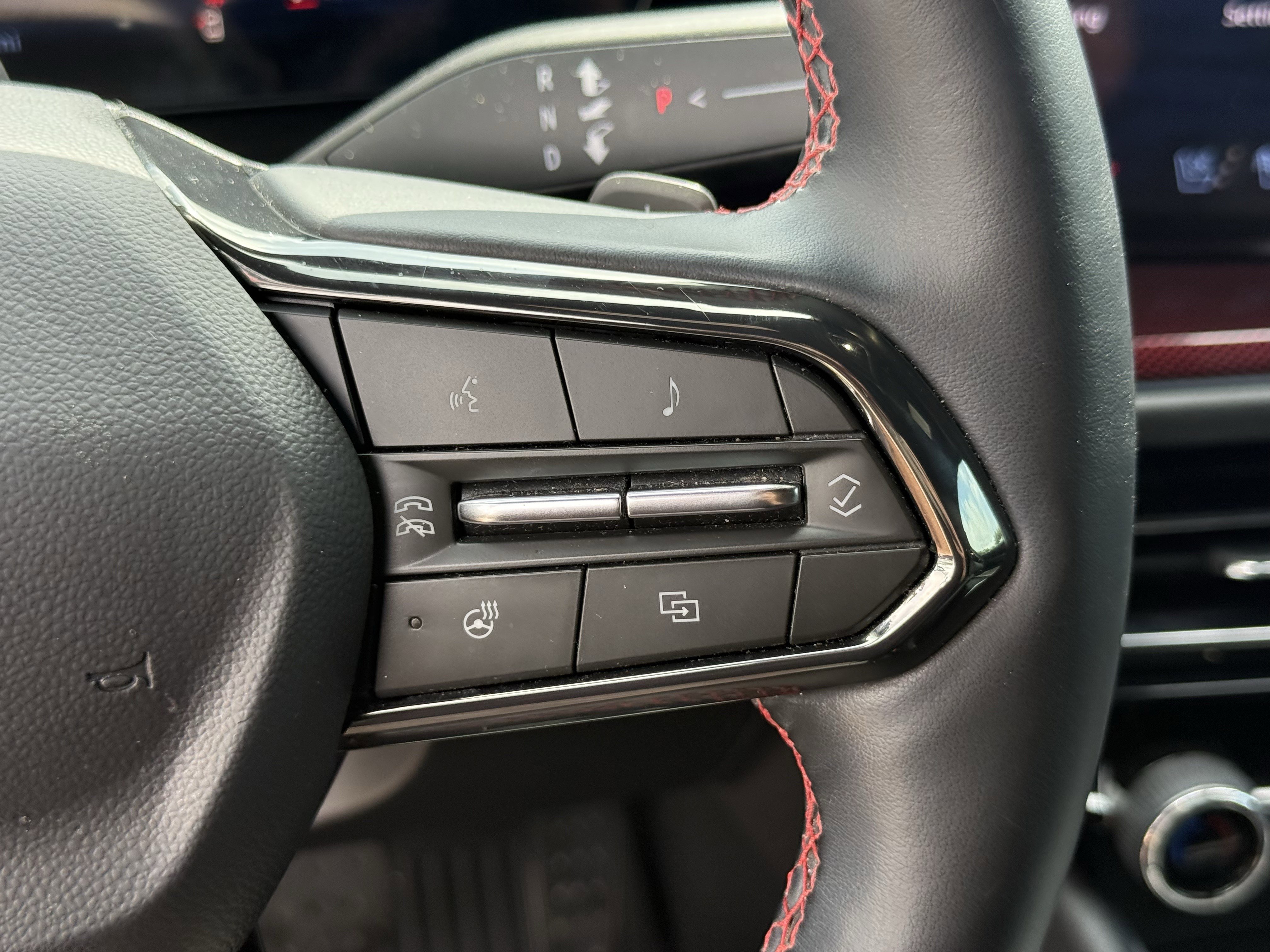 Used 2024 Chevrolet Traverse RS w/ LPO, Floor Liner Package image 17