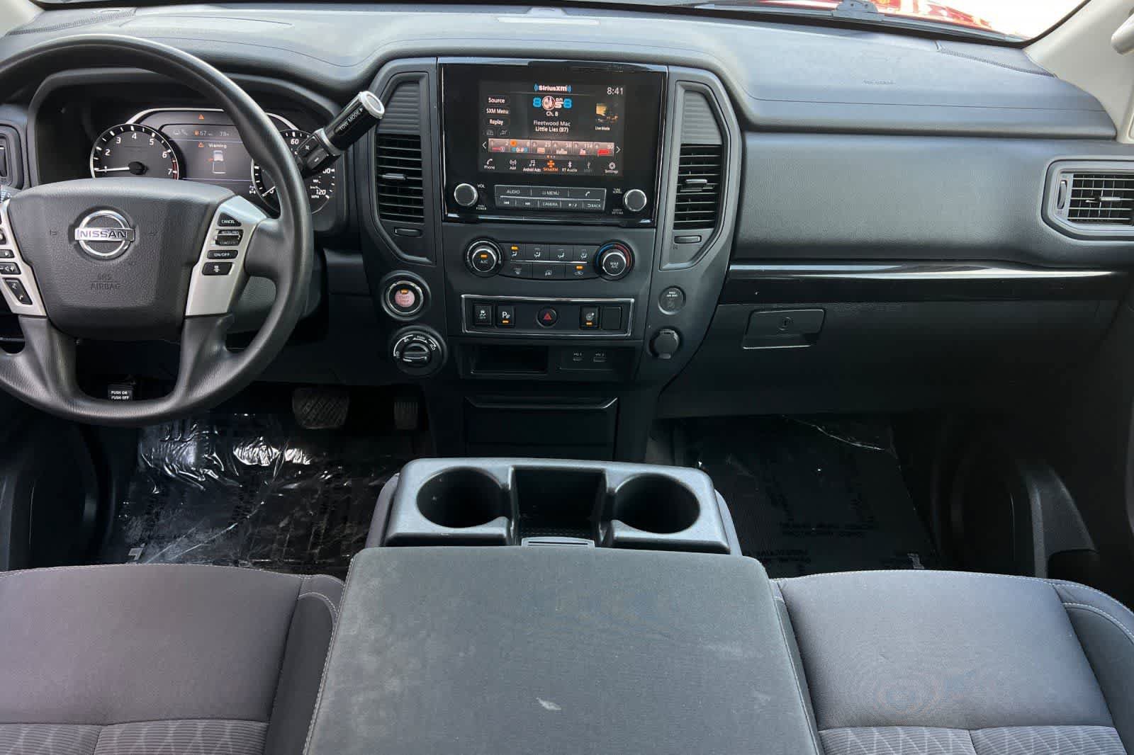 Used 2022 Nissan Titan SV AWD/4WD image 4