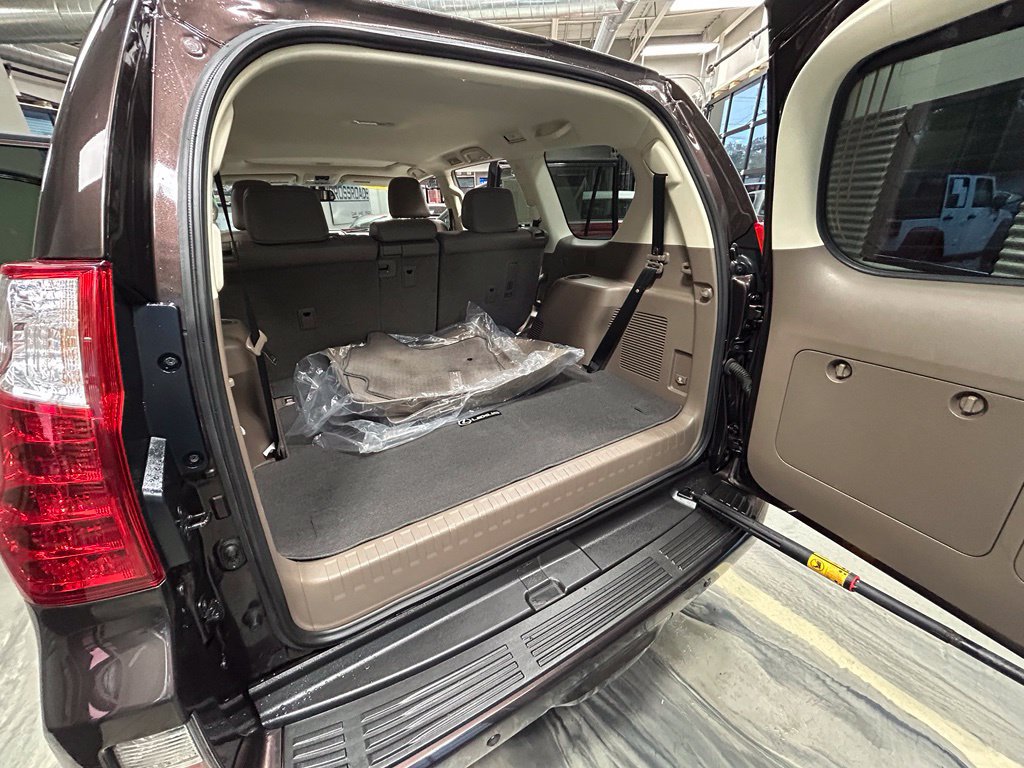 Used 2012 Lexus GX 460 w/ Comfort Plus Pkg AWD/4WD image 58