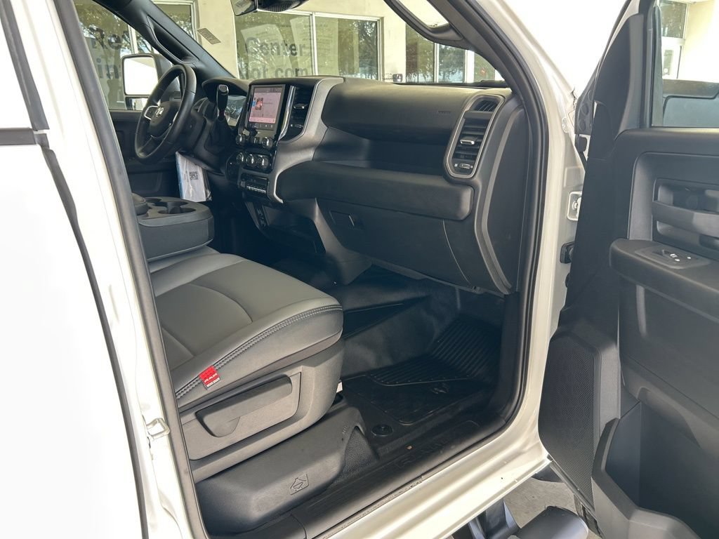 Used 2025 RAM 5500 Tradesman AWD/4WD image 24