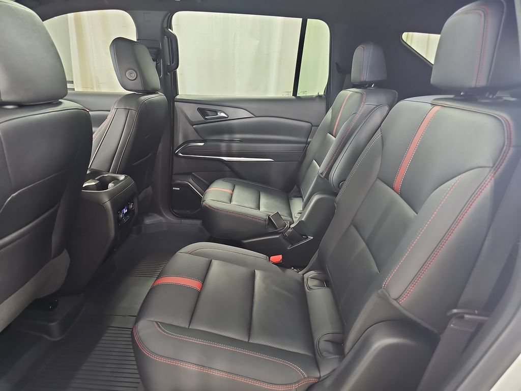 Certified 2024 Chevrolet Traverse RS w/ LPO, Floor Liner Package AWD/4WD image 19