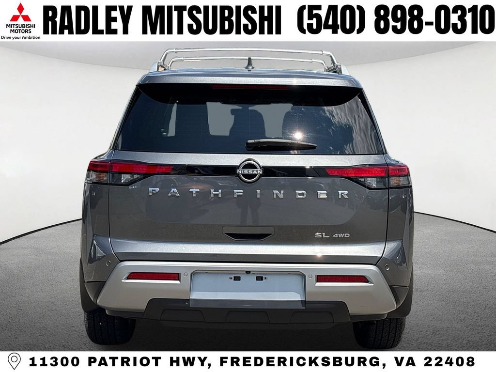 Used 2023 Nissan Pathfinder SL AWD/4WD image 18
