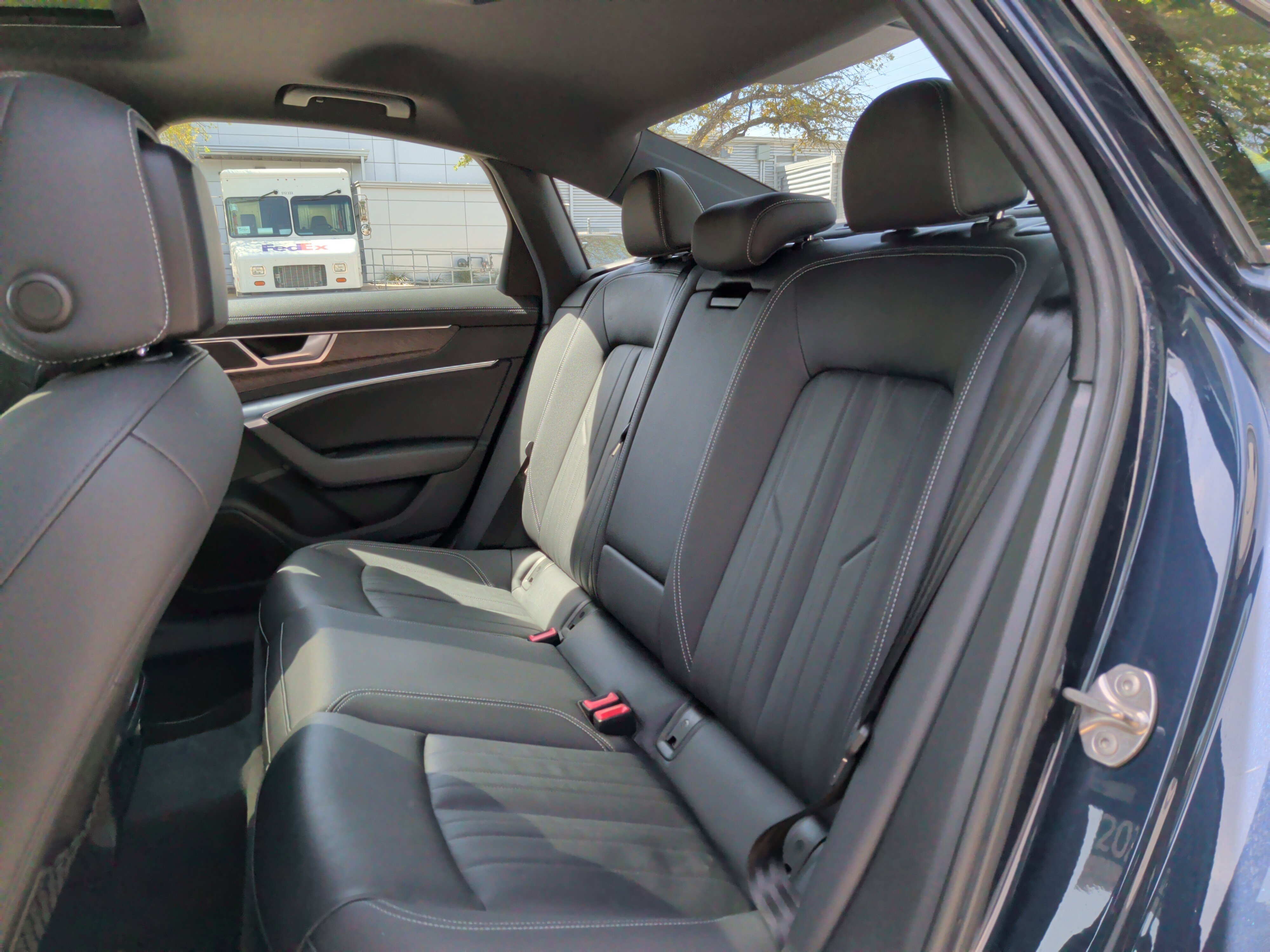 Used 2021 Audi A6 Premium image 31