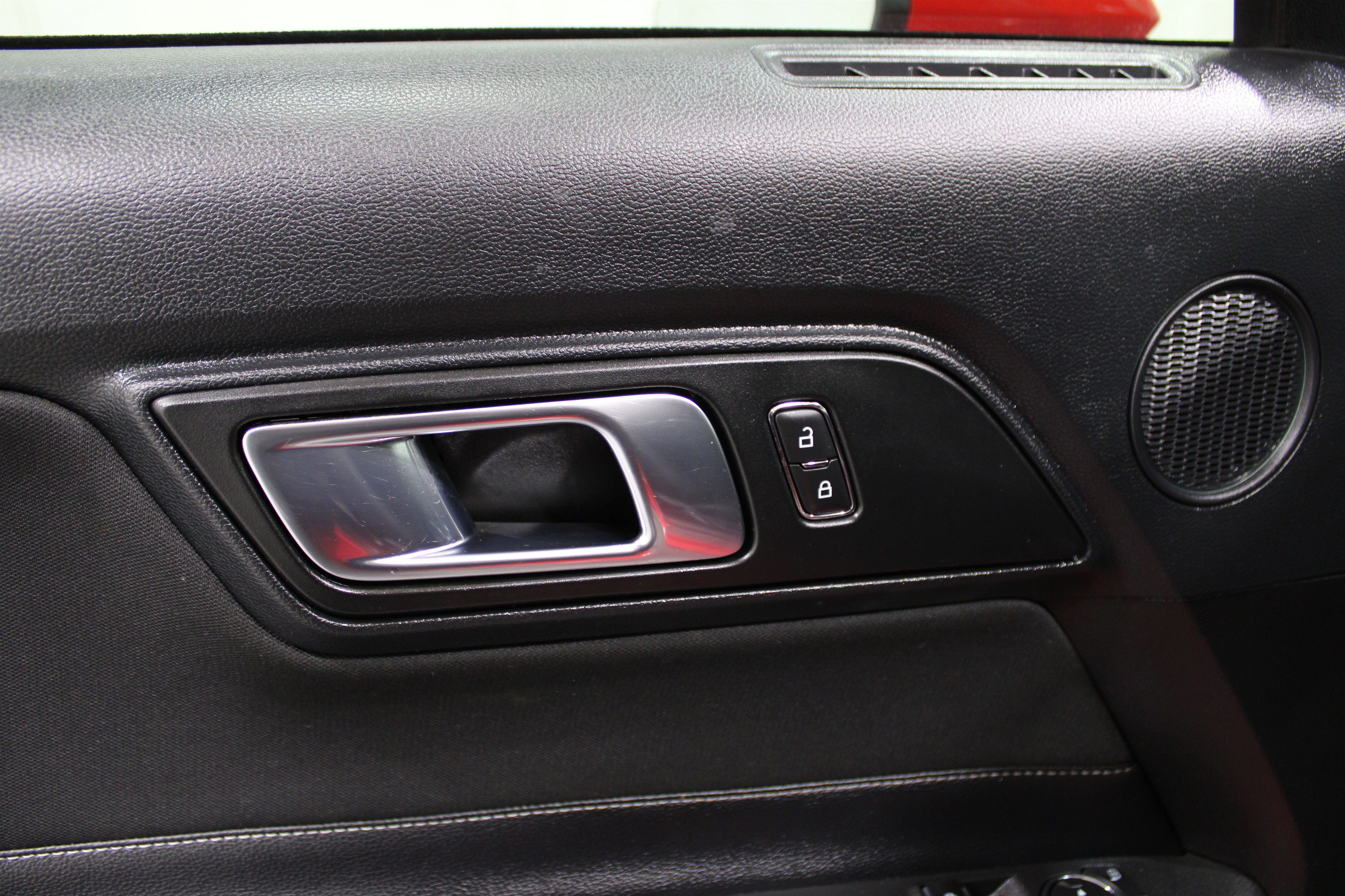 Used 2021 Ford Mustang EcoBoost w/ 2.3L High Performance Package image 8