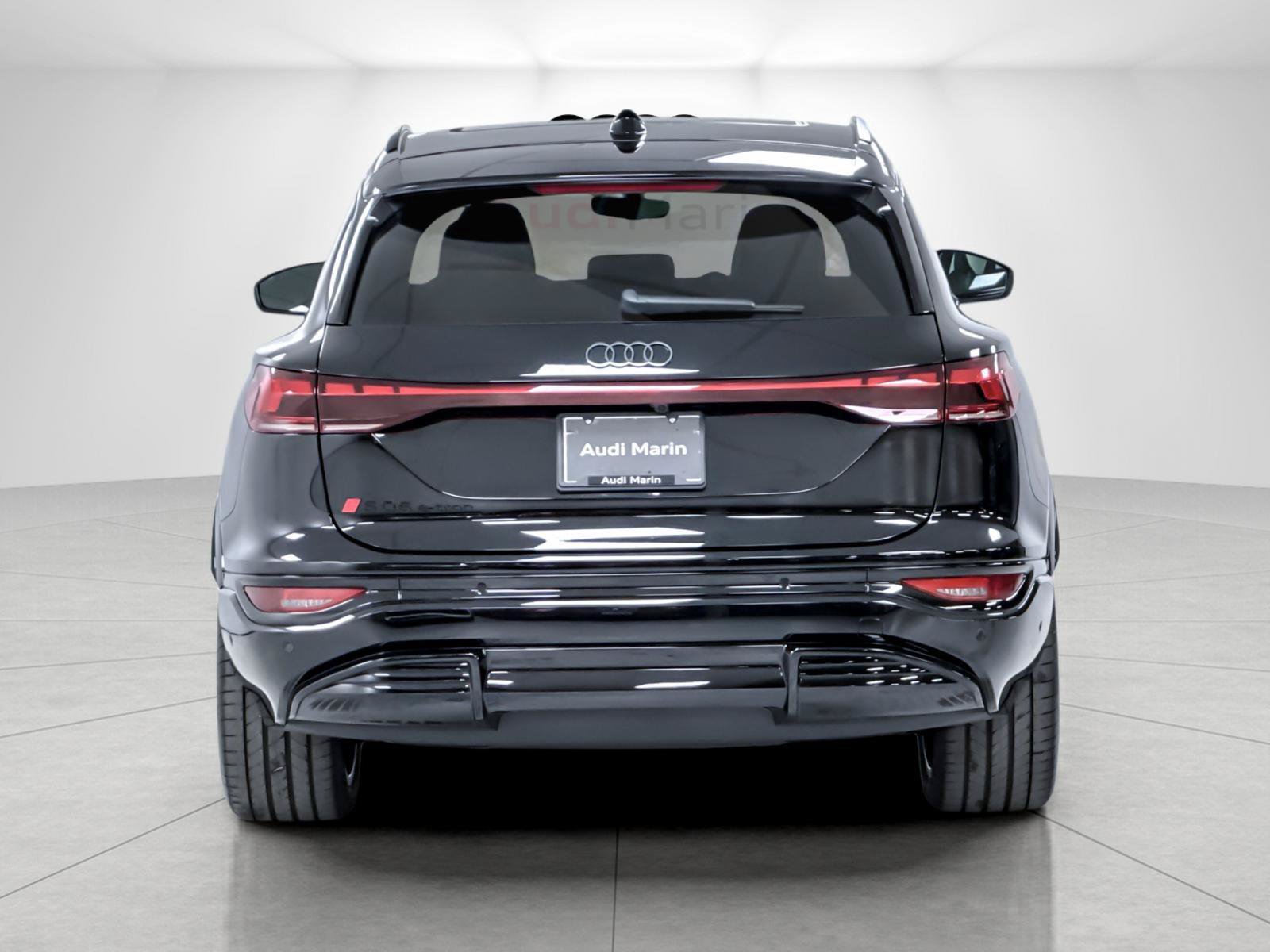 New 2027 Audi SQ6 e-tron Premium Plus AWD/4WD image 4