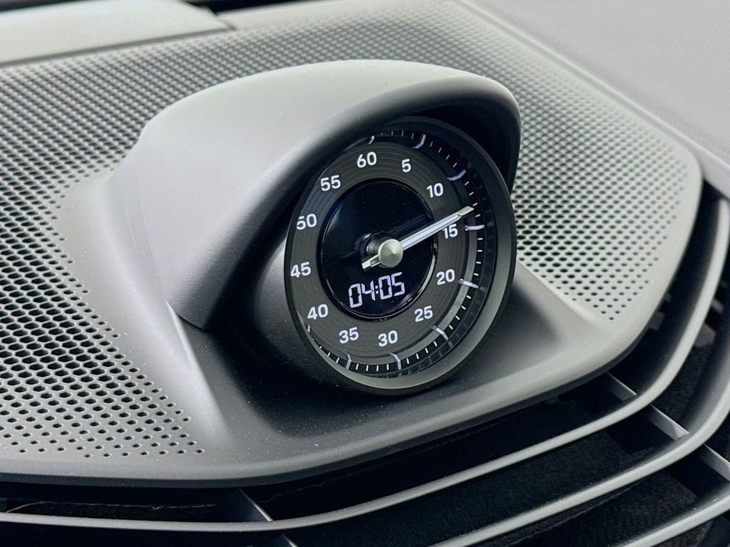 New 2026 Porsche Taycan AWD/4WD image 17