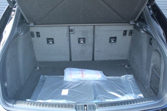 New 2026 Porsche Macan GTS image 12