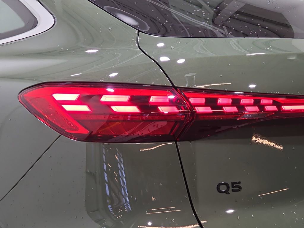 Used 2025 Audi Q5 Premium Plus w/ Premium Plus image 36