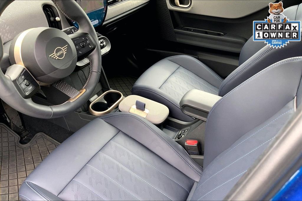 Certified 2025 MINI Cooper 4-Door Hardtop image 17