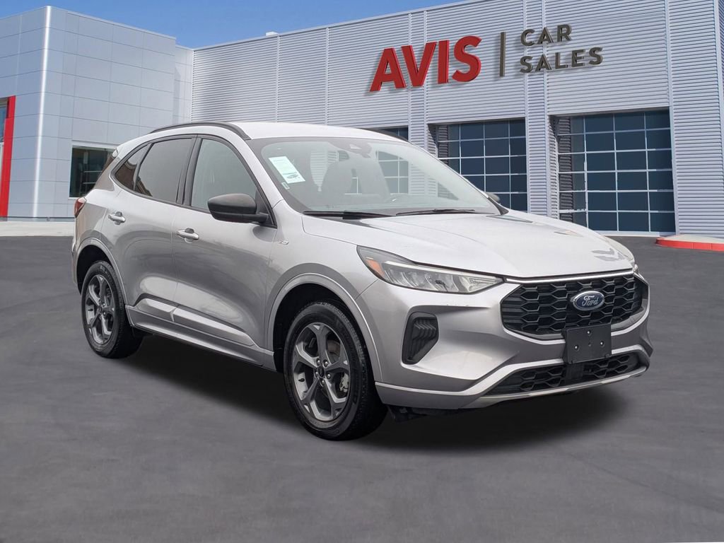Used 2024 Ford Escape ST-Line image 3