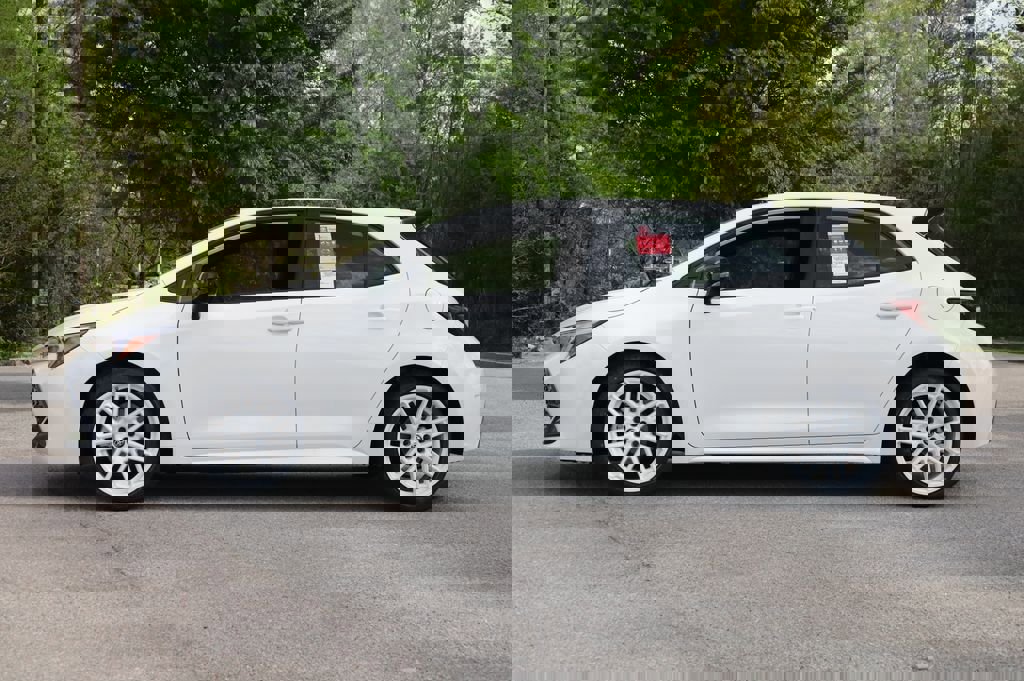 New 2026 Toyota Corolla SE FWD image 2