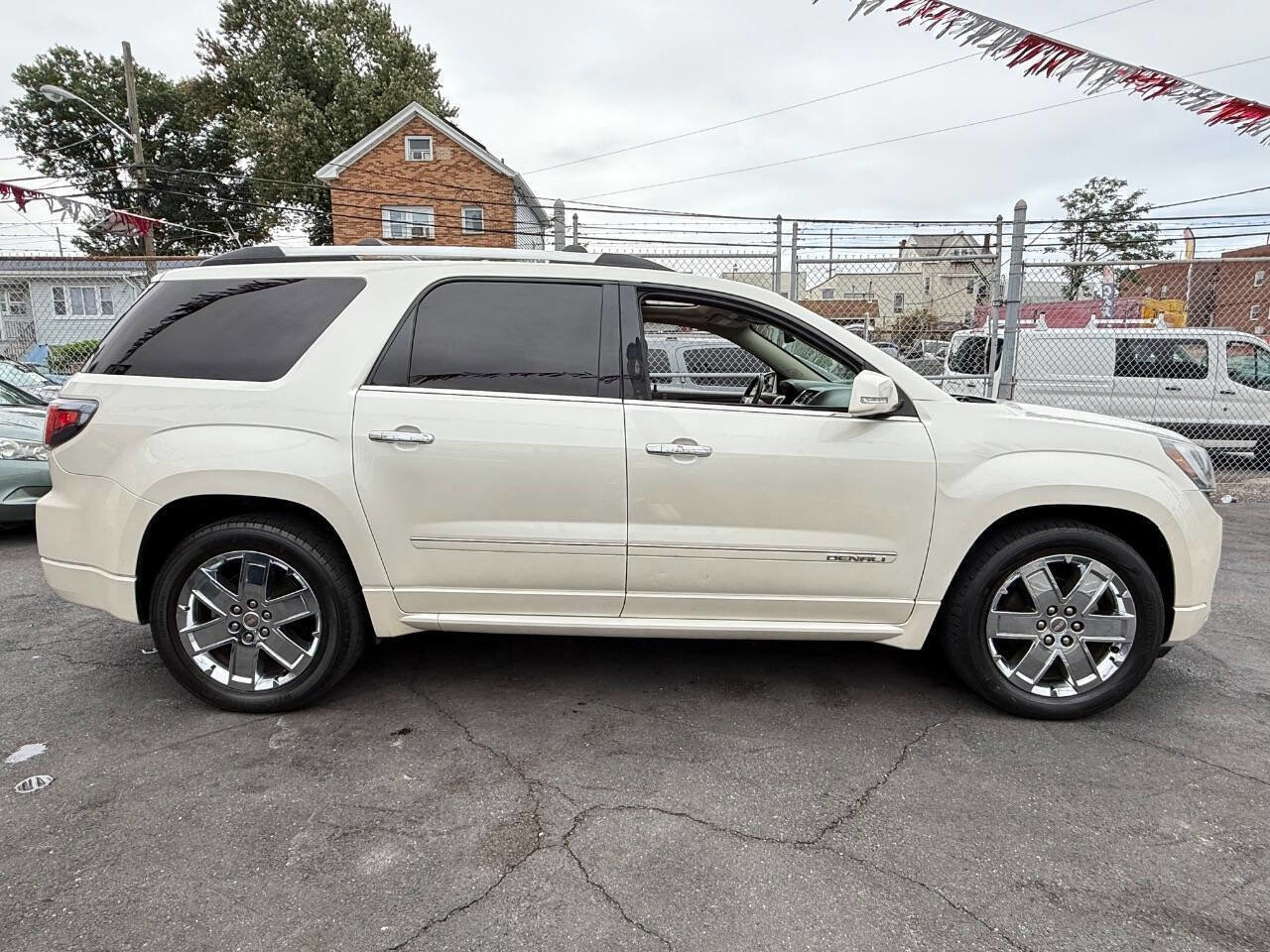 Used 2015 GMC Acadia Denali image 6