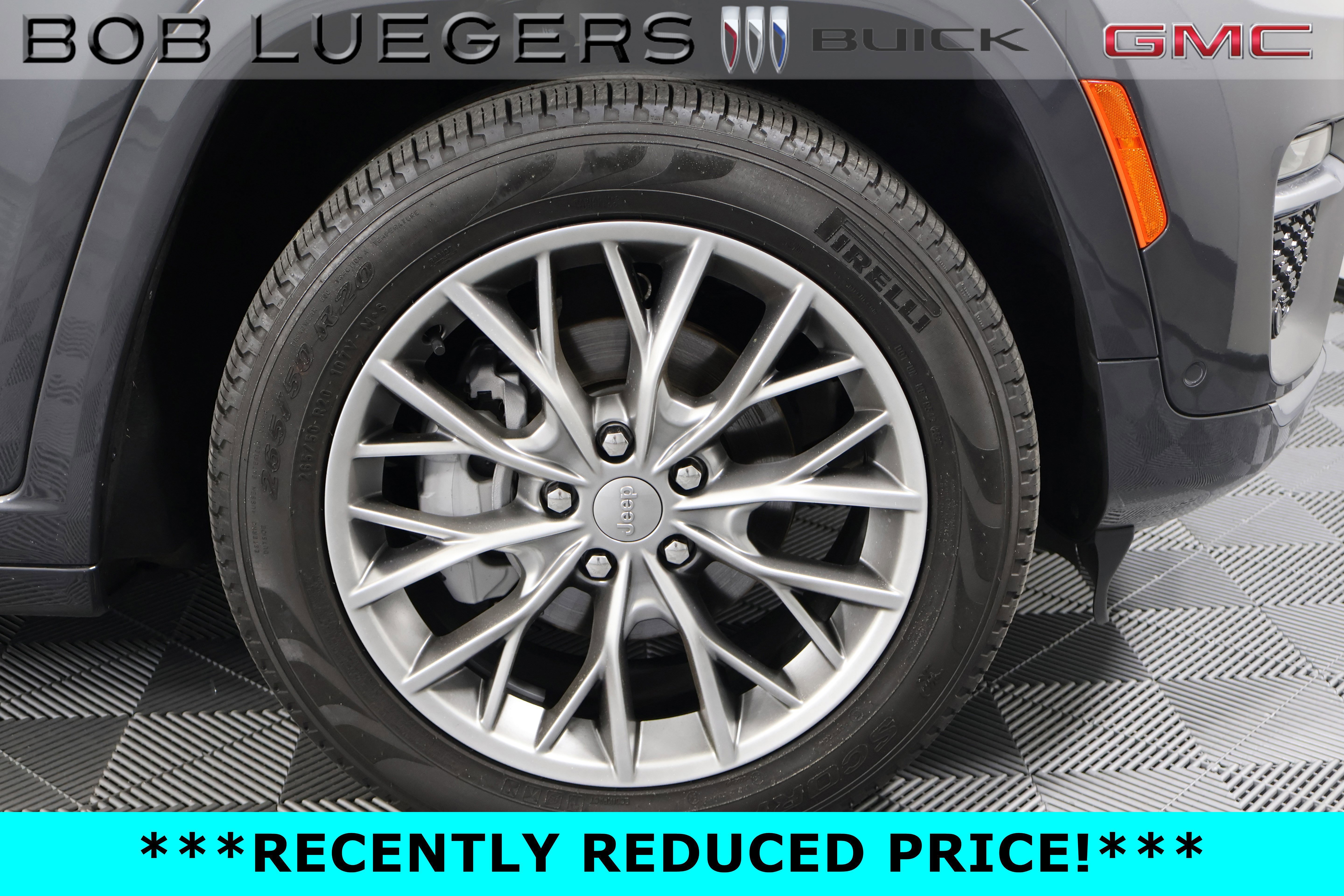 Used 2022 Jeep Grand Cherokee Summit w/ Adv Protech Group IV AWD/4WD image 3