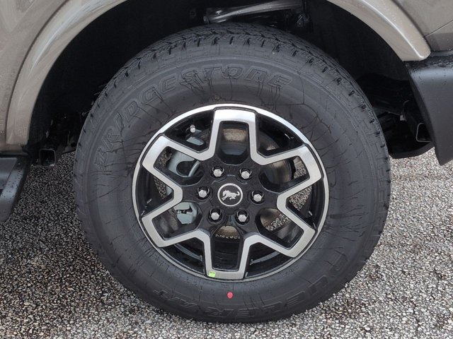 New 2026 Ford Bronco Outer Banks AWD/4WD image 11