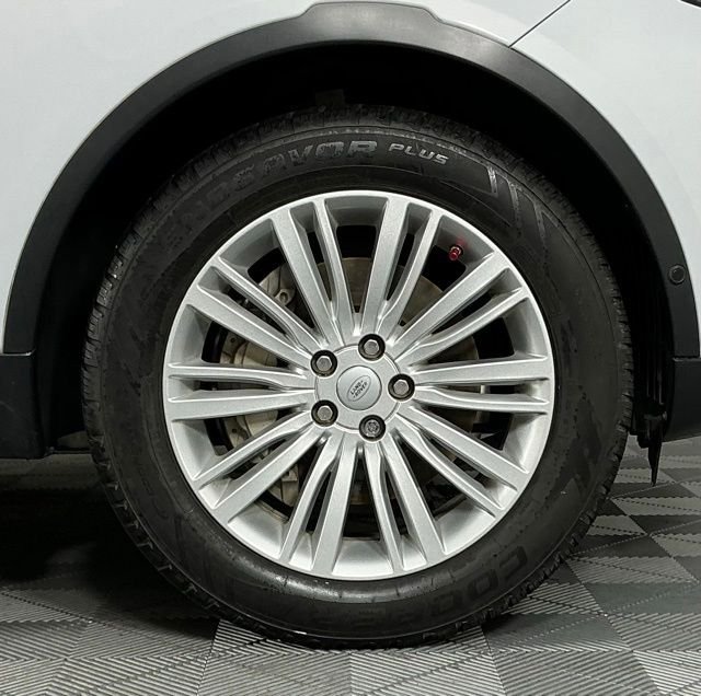 Used 2020 Land Rover Discovery HSE AWD/4WD image 8