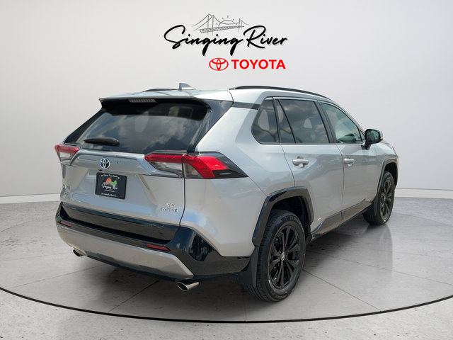 Used 2022 Toyota RAV4 SE w/ SE Grade Weather Package AWD/4WD image 7