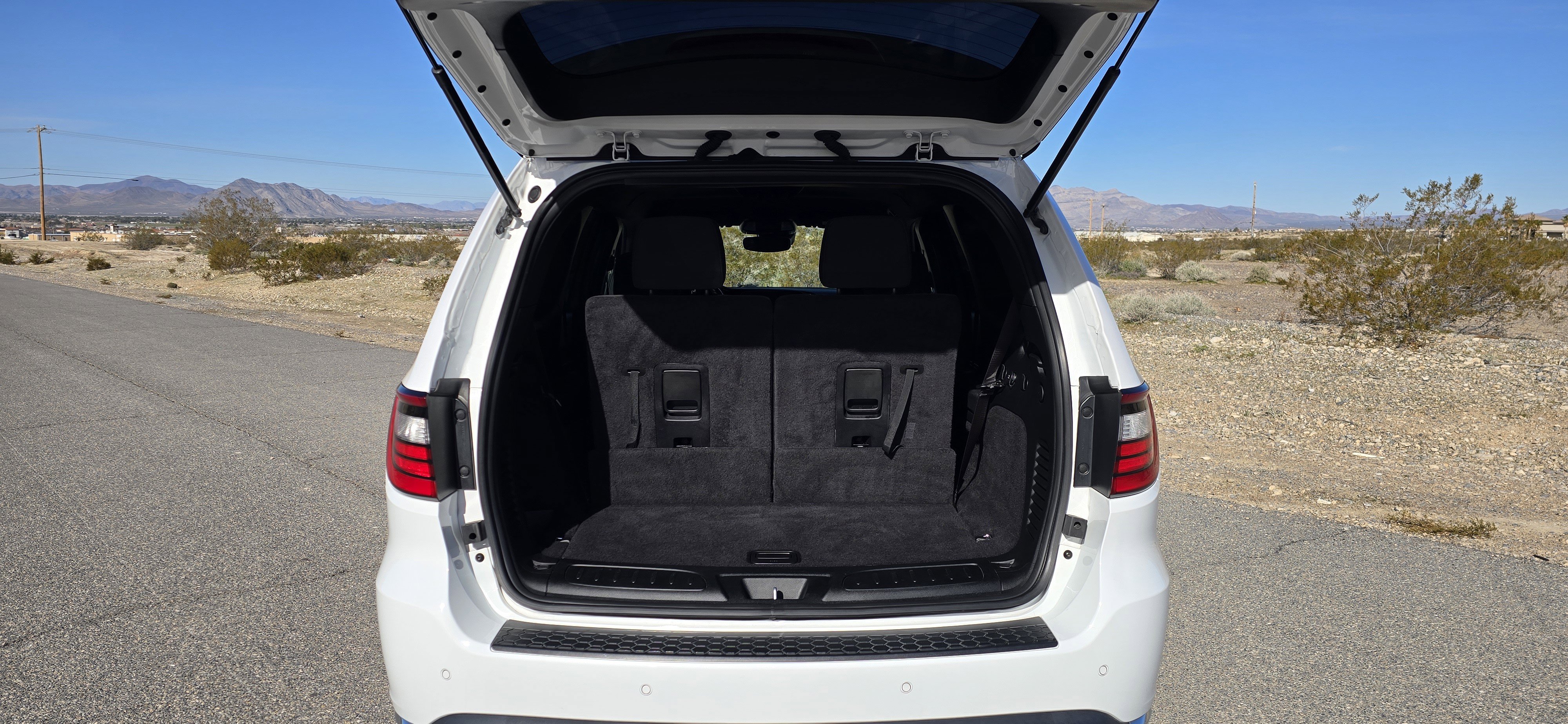 Used 2023 Dodge Durango SXT Launch Edition image 5